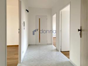 Pronájem bytu 4+kk, Praha - Prosek, Mimoňská, 90 m2