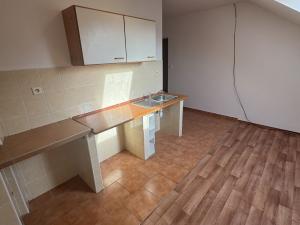 Pronájem bytu 1+kk, Opava, Nákladní, 24 m2