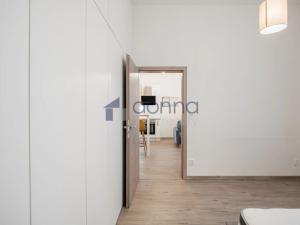 Pronájem bytu 2+kk, Praha - Holešovice, Plynární, 48 m2