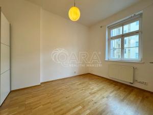 Pronájem bytu 3+kk, Praha - Žižkov, Roháčova, 76 m2