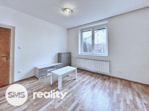 Pronájem bytu 1+1, Ostrava, Varšavská, 32 m2