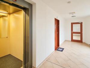 Pronájem bytu 1+kk, Praha - Horní Měcholupy, Hornoměcholupská, 34 m2