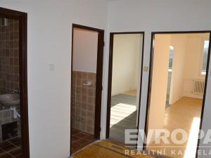 Prodej bytu 3+1, Praha - Modřany, Mádrova, 77 m2