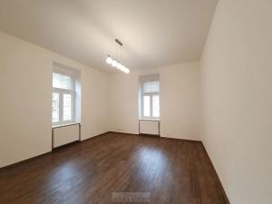 Pronájem bytu 1+kk, Praha - Žižkov, Domažlická, 35 m2