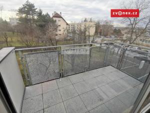 Pronájem bytu 1+kk, Zlín - Malenovice, třída Svobody, 37 m2