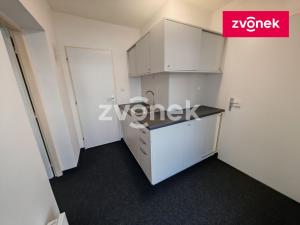 Pronájem kanceláře, Zlín - Mladcová, Návesní, 35 m2