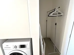 Pronájem bytu 1+kk, Praha - Vysočany, Poděbradská, 30 m2