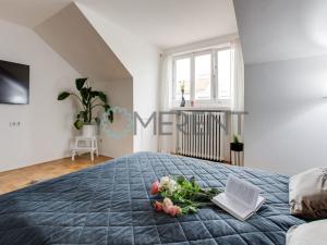 Prodej bytu 2+kk, Praha - Holešovice, U smaltovny, 73 m2