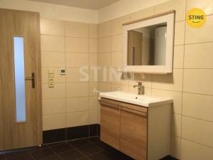 Pronájem bytu 1+1, Želeč, 40 m2