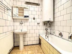 Prodej bytu 2+1, Bor, Vítězná, 68 m2