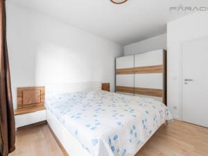 Prodej bytu 3+kk, Praha - Strašnice, Zvěřinova, 98 m2