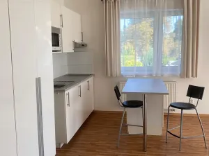 Pronájem bytu 1+kk, Praha - Uhříněves, náměstí Bratří Jandusů, 32 m2