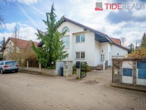 Pronájem vily, Průhonice, Jetelová, 290 m2