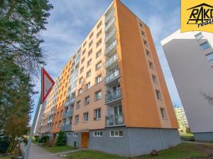 Prodej bytu 3+1, Trutnov, Tovární, 74 m2