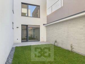 Pronájem bytu 1+kk, Praha - Holešovice, U průhonu, 42 m2