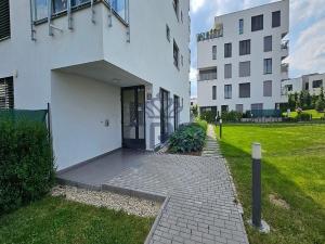 Pronájem bytu 3+kk, Sadová, 72 m2