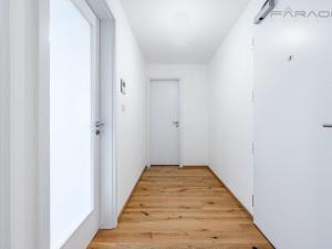 Prodej bytu 2+kk, Praha - Nusle, Mužíkova, 43 m2