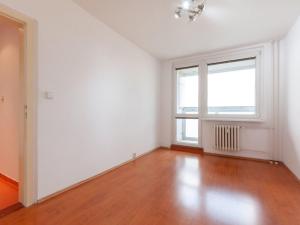 Pronájem bytu 3+kk, Praha - Petrovice, Rezlerova, 67 m2