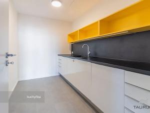 Prodej obchodního prostoru, Praha - Košíře, Lerausova, 92 m2