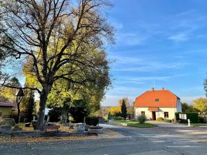 Prodej pozemku pro bydlení, Louňovice, Za Hřištěm, 1040 m2