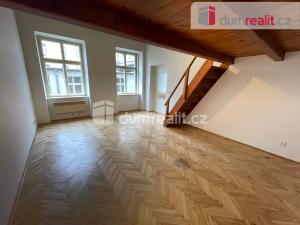 Pronájem bytu 2+kk, Praha - Smíchov, Drtinova, 41 m2