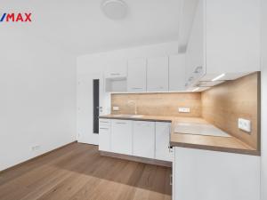 Pronájem bytu 1+kk, Hradec Králové - Pražské Předměstí, Gočárova třída, 38 m2