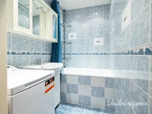 Pronájem bytu 2+kk, Praha - Petrovice, Lessnerova, 43 m2