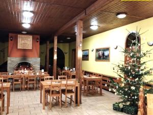 Prodej restaurace, Stěbořice, 810 m2