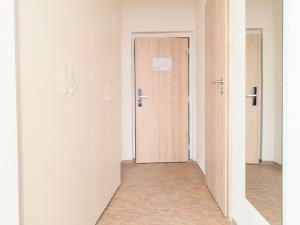 Pronájem bytu 1+kk, Praha - Smíchov, Křížová, 24 m2