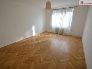 Pronájem bytu 2+kk, Praha - Žižkov, Jeseniova, 48 m2