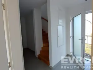 Prodej rodinného domu, Knovíz, Na Hrudném, 147 m2