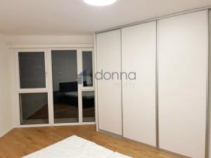 Pronájem bytu 2+kk, Praha - Strašnice, Ramonova, 82 m2