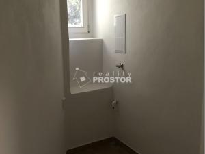 Pronájem bytu 1+kk, Praha - Nusle, Mojmírova, 26 m2