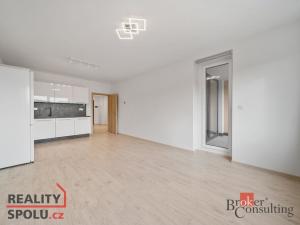 Pronájem bytu 2+kk, Hradec Králové - Třebeš, Pod Svahem, 54 m2