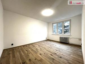 Prodej bytu 2+1, Karlovy Vary - Doubí, Jahodová, 54 m2