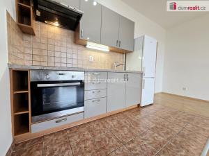 Pronájem bytu 1+kk, Praha - Kyje, Sicherova, 41 m2