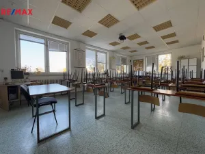 Prodej komerční nemovitosti, Kunovice, Osvobození, 1573 m2