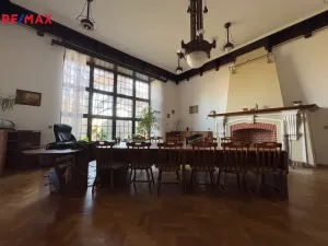 Prodej komerční nemovitosti, Kunovice, Osvobození, 3040 m2