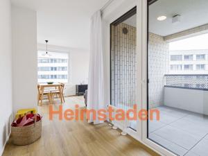 Pronájem bytu 2+kk, Praha - Holešovice, U Pergamenky, 48 m2