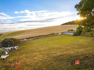 Prodej pozemku pro bydlení, Beroun, samota Na Vinici, 3833 m2