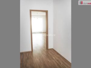 Pronájem bytu 1+kk, Praha - Vinohrady, Korunní, 47 m2