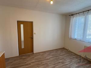 Pronájem bytu 1+1, Klatovy - Klatovy III, Prusíkova, 36 m2