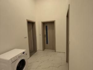 Pronájem bytu 1+kk, Teplice, Lounská, 34 m2