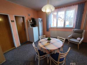Prodej rodinného domu, Kostelec u Holešova, 168 m2