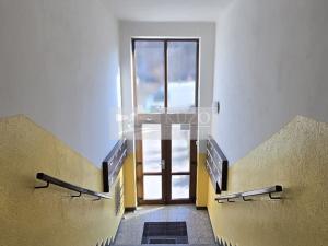 Pronájem bytu 2+1, Praha - Záběhlice, Vrútecká, 53 m2