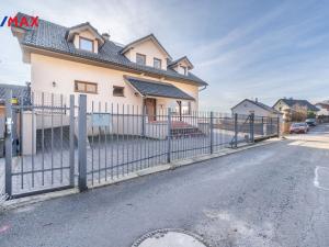 Prodej ubytování, Černolice, Pod Hůrkou, 420 m2