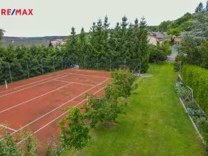 Prodej ubytování, Černolice, Pod Hůrkou, 420 m2