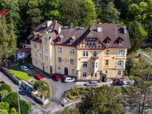 Prodej bytu 6+kk a větší, Karlovy Vary, Na Vyhlídce, 144 m2