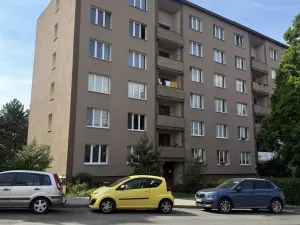 Pronájem bytu 1+1, Žatec, Husova, 36 m2
