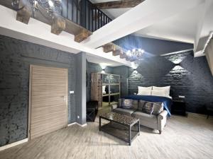 Prodej atypického bytu, Karlovy Vary, Foersterova, 99 m2